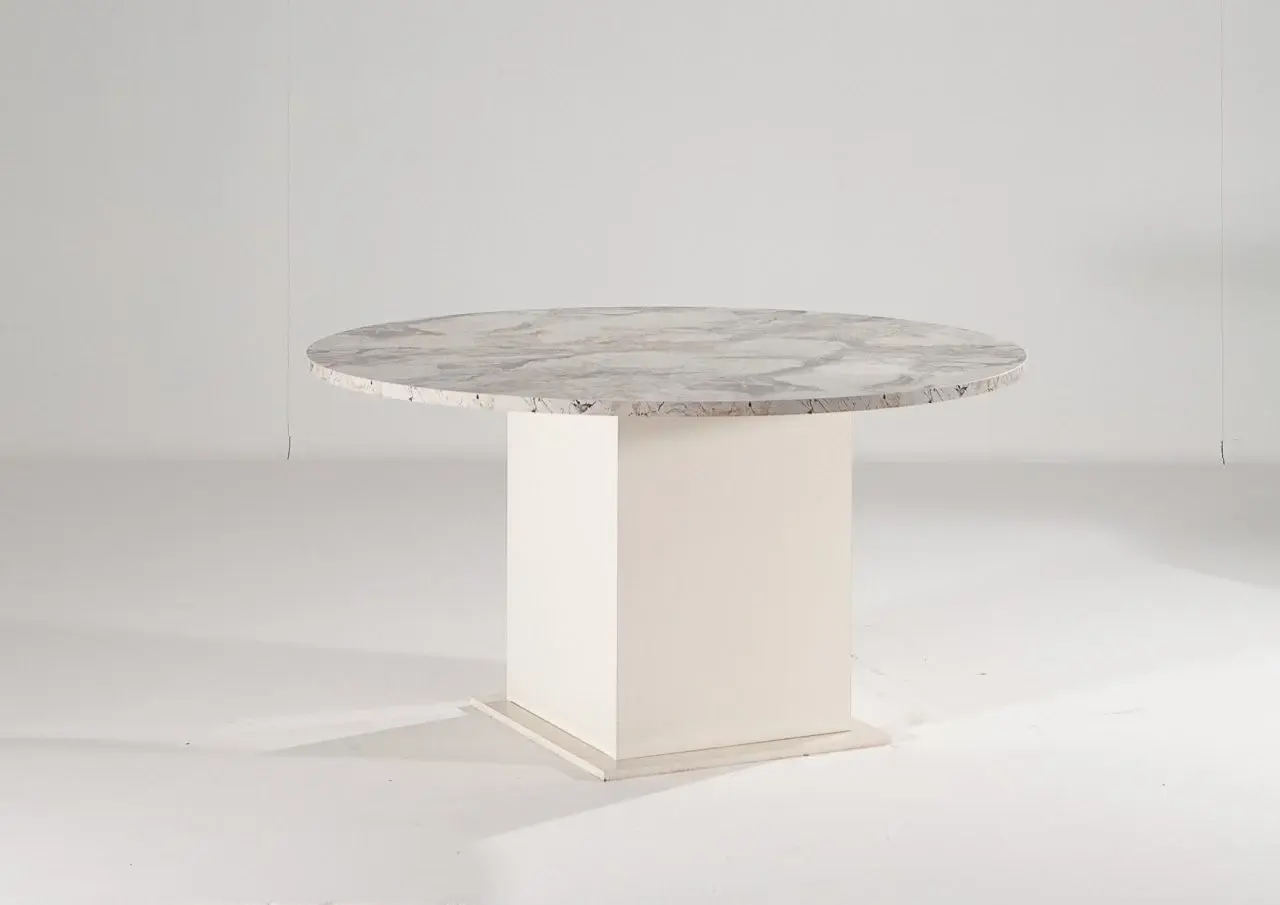 Yuvarlak Mutfak Masası Takımı – Ferahlık, Estetik ve Konforun Buluşması